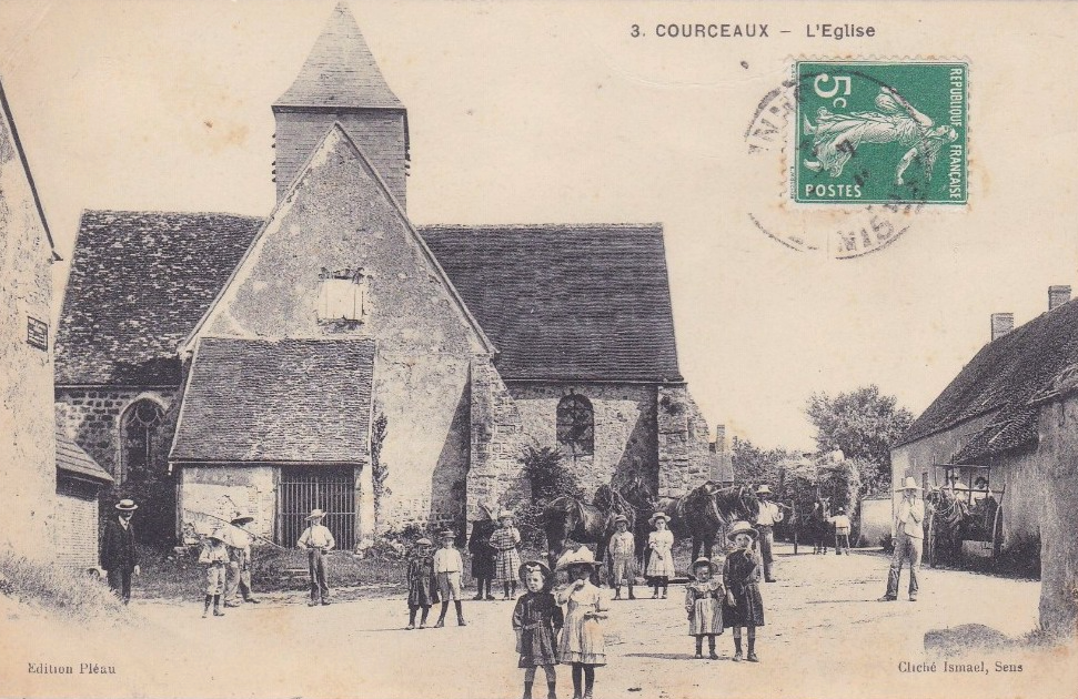 L'église paroissiale de Courceaux (Seine-et-Marne) est rattachée à Notre-Dame de la Visitation.