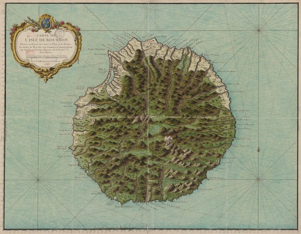 Bibliothèque nationale de France, document numérique, IFN-53105242, Carte de l’Isle de Bourbon, par Jacques-Nicolas Bellin (1703–1772), cartographe, dressée au Dépôt des cartes et plans de la Marine sur ordre du duc de Choiseul, 1763, carte imprimée et manuscrite en couleur, 56,5 × 73 cm, échelle : quatre lieues communes de France de 2282 toises [= 10 cm], note manuscrite au verso : « Provenant du Cabinet du ci-devant Roi le 7 février 1793, l’an 2e de la République », image cartographique sans médiation, reproduite d’après l’original de la Bibliothèque nationale de France, site Richelieu, GE SH 18 PF 218 DIV 2 P 18, consultable en ligne sur Gallica.