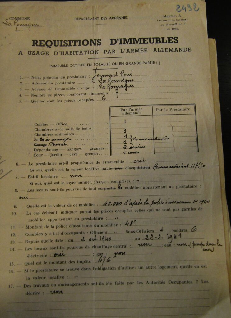 
Réquisitions d'immeubles à l'usage d'habitation par l'armée allemande. Occupation d'immeubles à l'usage d'habitation par les troupes allemandes. Recto. Remplissage du formulaire par l'habitant concerné. Cf. archives départementales des Ardennes, 147W 322 La Romagne (Ardennes) ; monsieur René Jonnart [intitulé] ; 1941-1946 [dates de début et de fin] ; [série W = archives publiques entrées par voie ordinaire postérieures au 10 juillet 1940 (hors état civil, officiers publics et ministériels) ; dossiers individuels, questionnaires d’enquêtes.]
