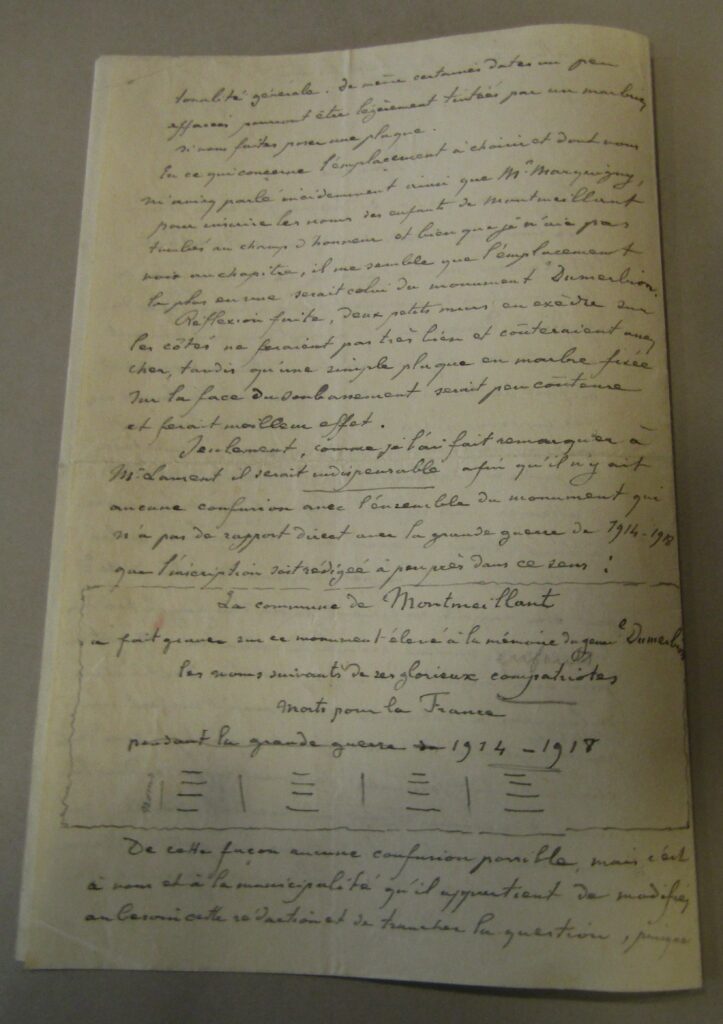 Lettre d’Alphonse Colle, datée du 12 septembre 1924, envoyée de Charleville depuis l’hôtel Terminus à la mairie de Montmeillant (Ardennes). Photographie en couleurs, prise de vue effectuée le jeudi 13 novembre 2025. Crédits photographiques : © 2020 laromagne.info par Marie-Noëlle ESTIEZ BONHOMME.