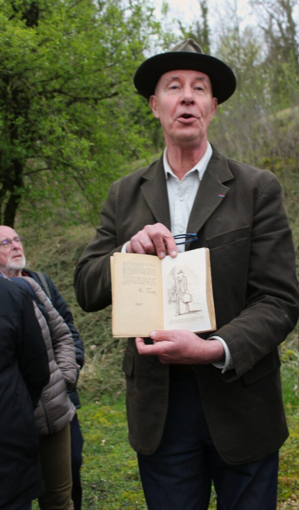 A cette occasion, le docteur Bruno Frémont, ancien urgentiste et médecin légiste, a présenté l'ouvrage de son ancêtre Henri Frémont, Réfugiés meusiens : les faits, gestes et dires du père Barnabé de Samogneux réfugié à Paris (1914-1918).